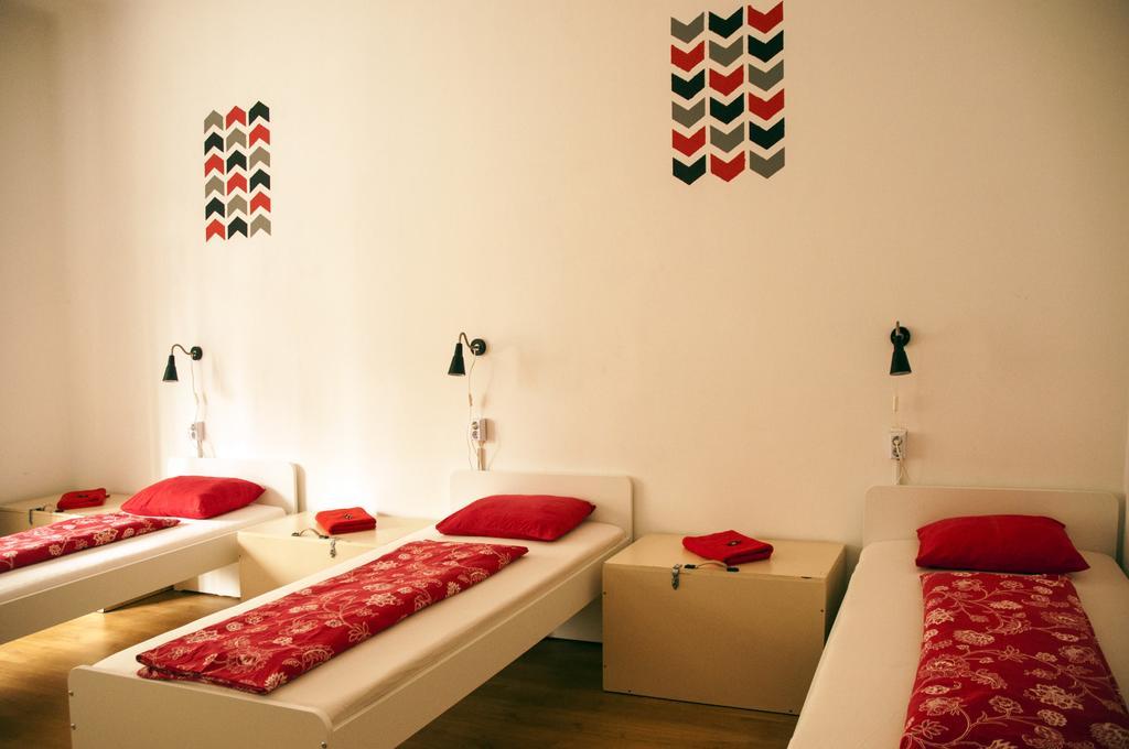 2Night Hostel Budapest Exteriör bild