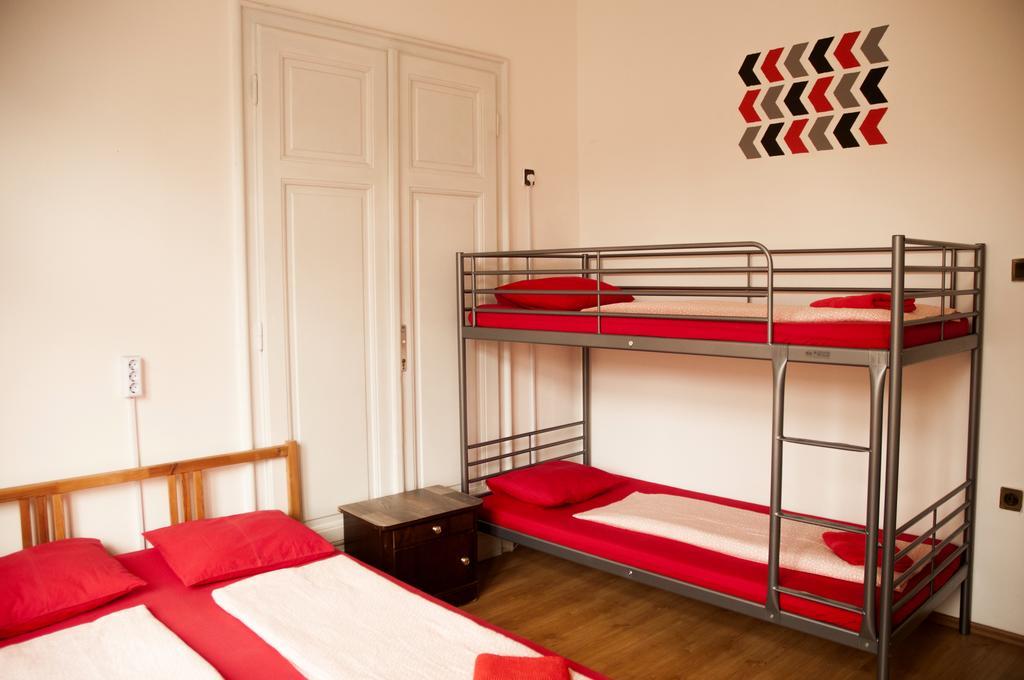 2Night Hostel Budapest Exteriör bild