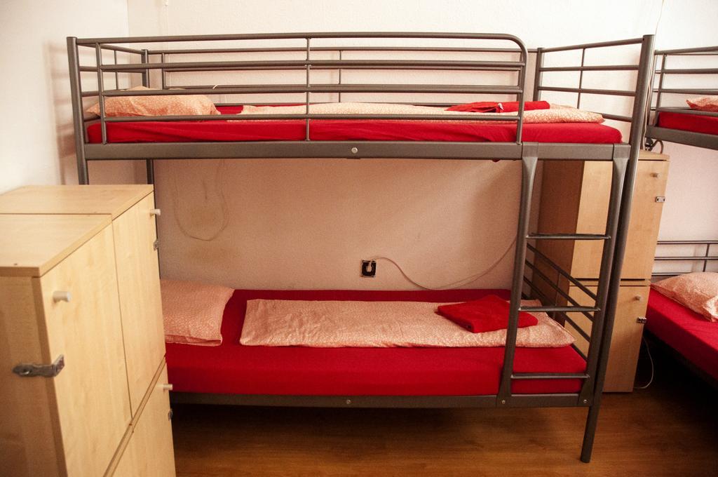 2Night Hostel Budapest Exteriör bild