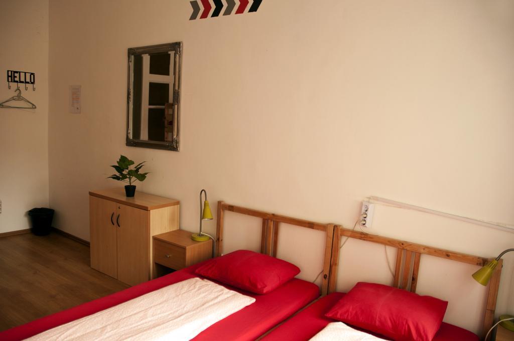 2Night Hostel Budapest Exteriör bild